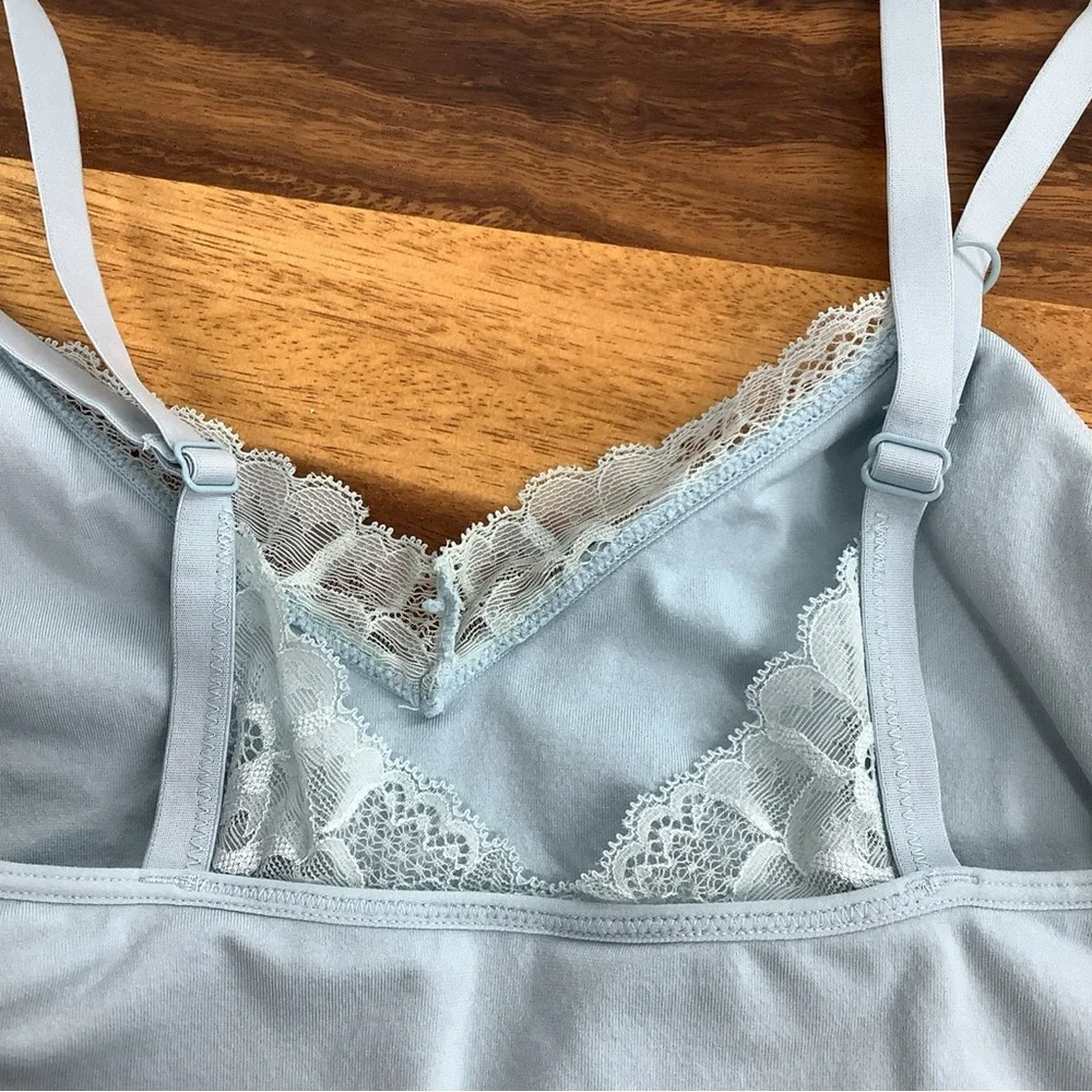 Cacique Bralette Bra 14/16 Nylon Spandex Blue Lace trim No Padding Wireless.